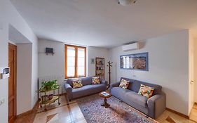 Benci Lalli Apartment